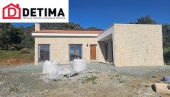 Καπηλειό - Ισόγεια κατοικία