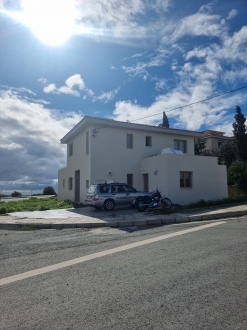 Τερσεφάνου - Διώροφη κατοικία