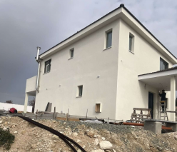 Σουνι - Διώροφη κατοικία