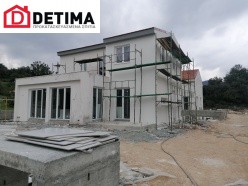 Μαθηκολώνη - Ισόγεια κατοικία με σοφίτα