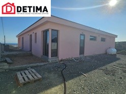 Τόχνη - Ισόγεια κατοικία